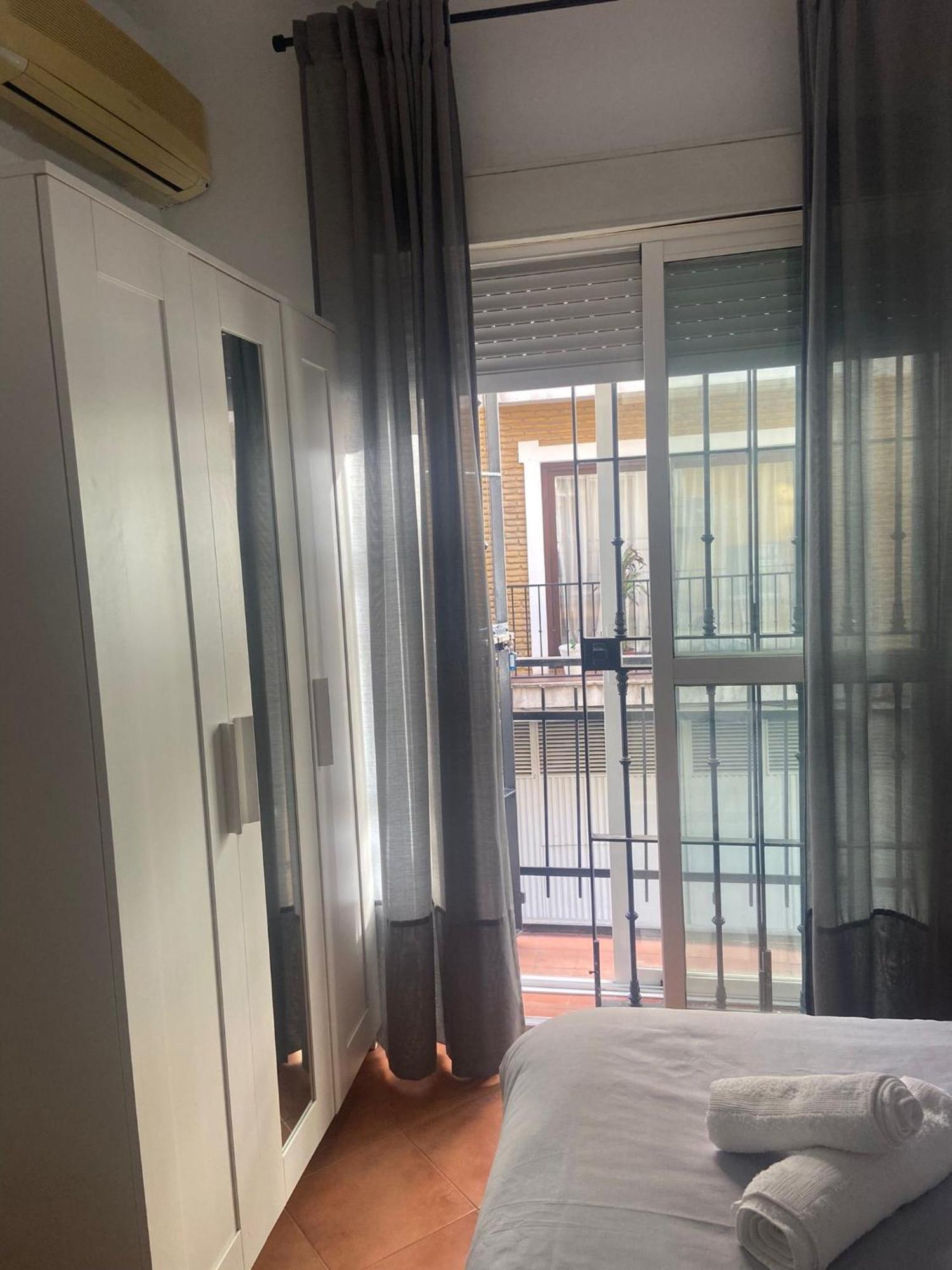 Apartamento Plaza De La Alfalfa Sevilha Exterior foto
